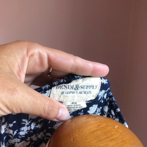 Ralph Lauren High Low Hem, Boho flowy, navy, floral top, size M - Picture 9 of 9